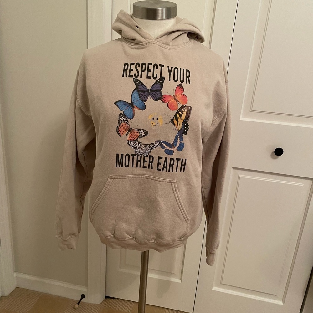 Daisy Street “respect your Mother Earth” hoodie, size small, cream